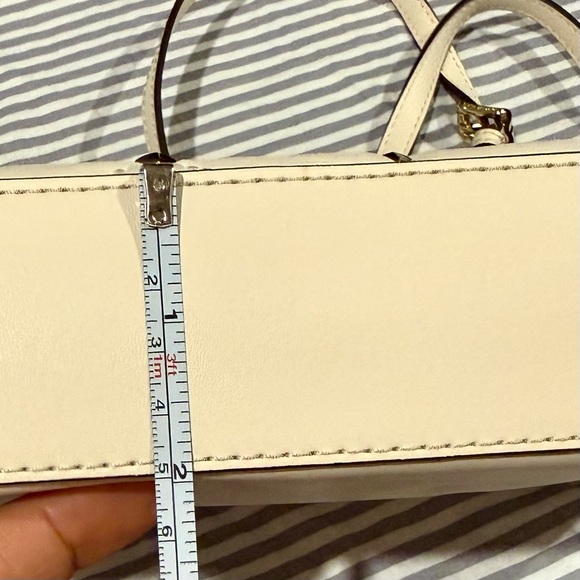 Michael Kors Cream Quilted Crossbody Bag with Gold Accents - Picture 6 of 8